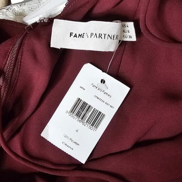 Fame & Partners Slit Front Strappy Backless Lace Gown in Wine Size 4 NWT - Picture 2 of 14